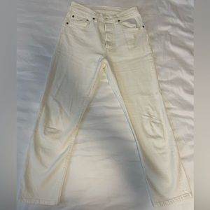 Levi’s High Waist Straight Leg cropped White Jeans